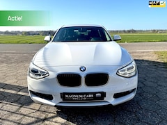 BMW 1-serie - 116i NAP 5D Airco Xenon Nw APK Navi Scherm Velgen Cruise Control