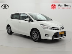 Toyota Verso - 7 pers. 1.8 VVT-i Dynamic | Origineel NL | Trekhaak | Navigatie | Camera | Cruise | Clima