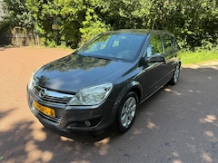 Opel Astra - 1.4 Temptation / Navi / Airco / NAP / PDC / Apk