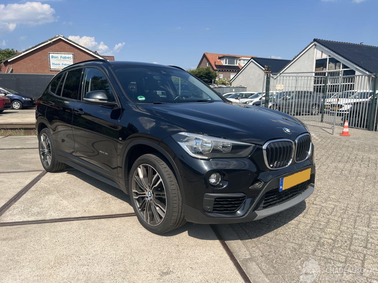 BMW X1 - SDRIVE 18i automaat !! - AutoWereld.nl