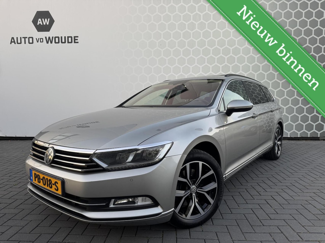 Volkswagen Passat Variant - 1.6 TDI Highline PANO DSG trekhaak - AutoWereld.nl