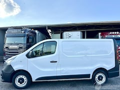 Renault Trafic - 1.6 dCi 90pk 6-bak 3Pers T27 L1/H1 Générique - nap - airco - pdc - usb - aux - stuurbed