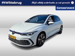 Volkswagen Golf - 1.4 eHybrid 245pk DSG GTE / Panoramadak / 18" LMV / Navi / IQ LED Matrix / Camera / Keyles