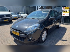 Renault Clio - 1.5 dCi Parisienne 5-deurs airco cruise controle elektrische pakket trekhaak parrot
