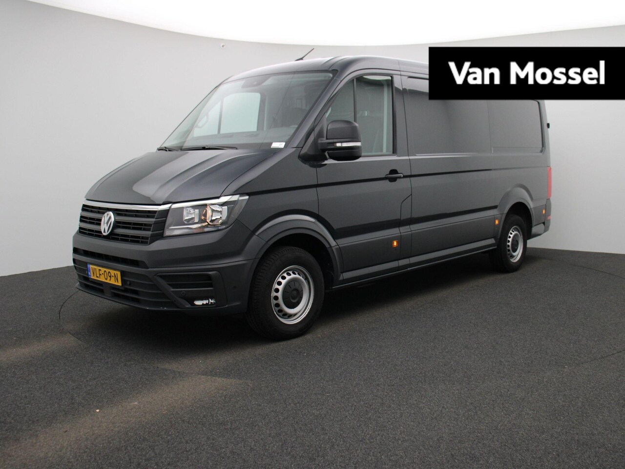 Volkswagen Crafter - 35 2.0 TDI L3H2 DC Comfortline | Achteruitcamera | Parkeersensoren - AutoWereld.nl