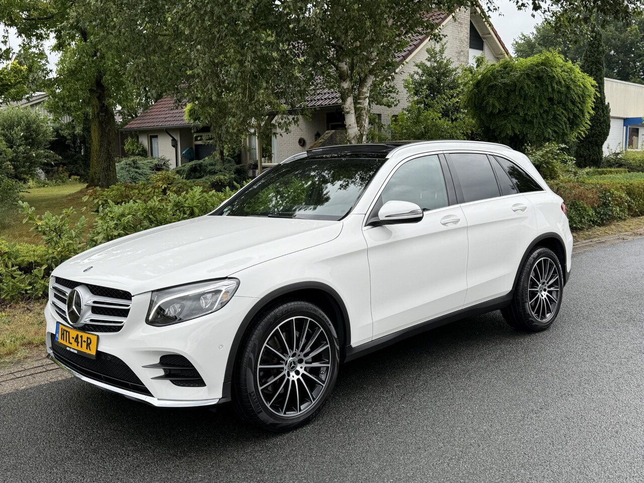 Mercedes-Benz GLC-klasse - 300 4MATIC 245PK AMG•Pano - AutoWereld.nl