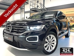 Volkswagen T-Roc - 1.5 TSI Sport/ Camera/ Keyless/ Standkachel/ CarPlay