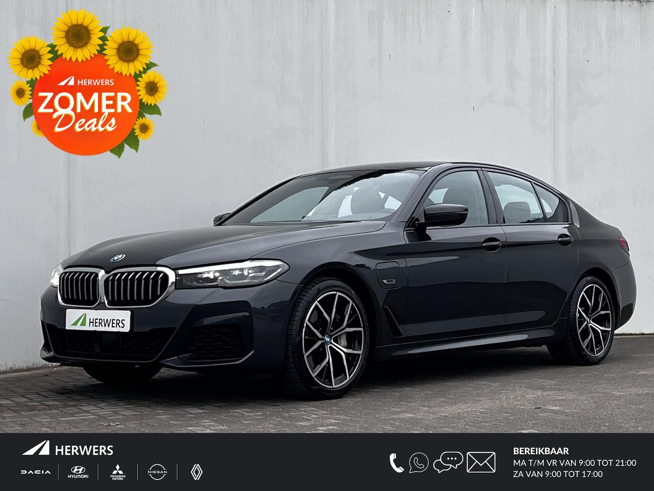 BMW 5-serie - 545e xDrive Executive Automaat / Dealer onderhouden / 6 cilinder / Accu SoH 92% / M sportp - AutoWereld.nl