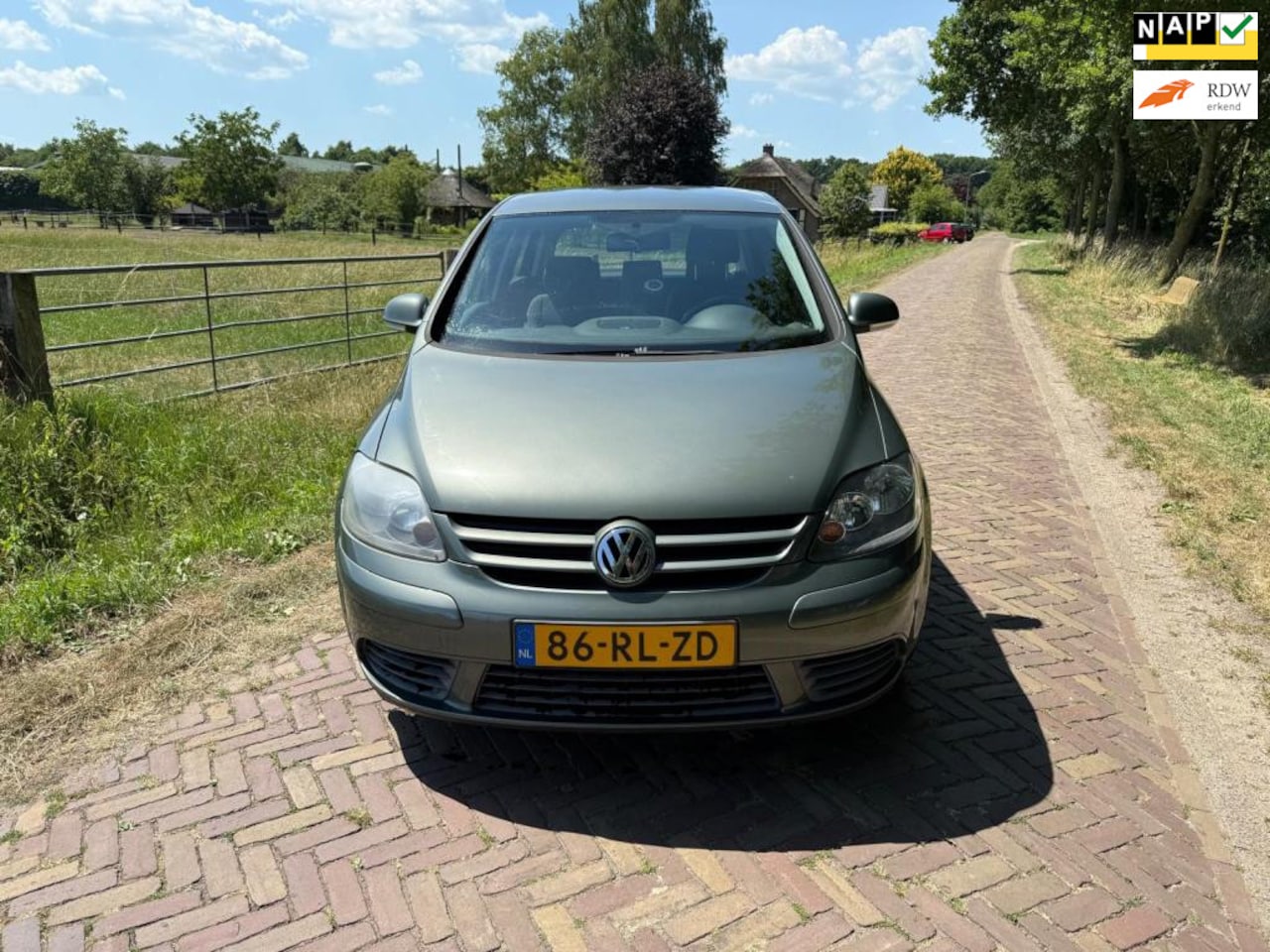 Volkswagen Golf Plus - 1.6 FSI Sportline 1.6 FSI Sportline - AutoWereld.nl