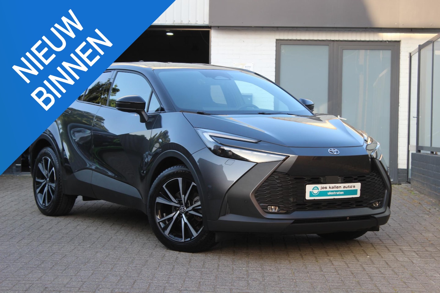Toyota C-HR - 1.8 Hybrid 140 First Edition Bi Tone - AutoWereld.nl
