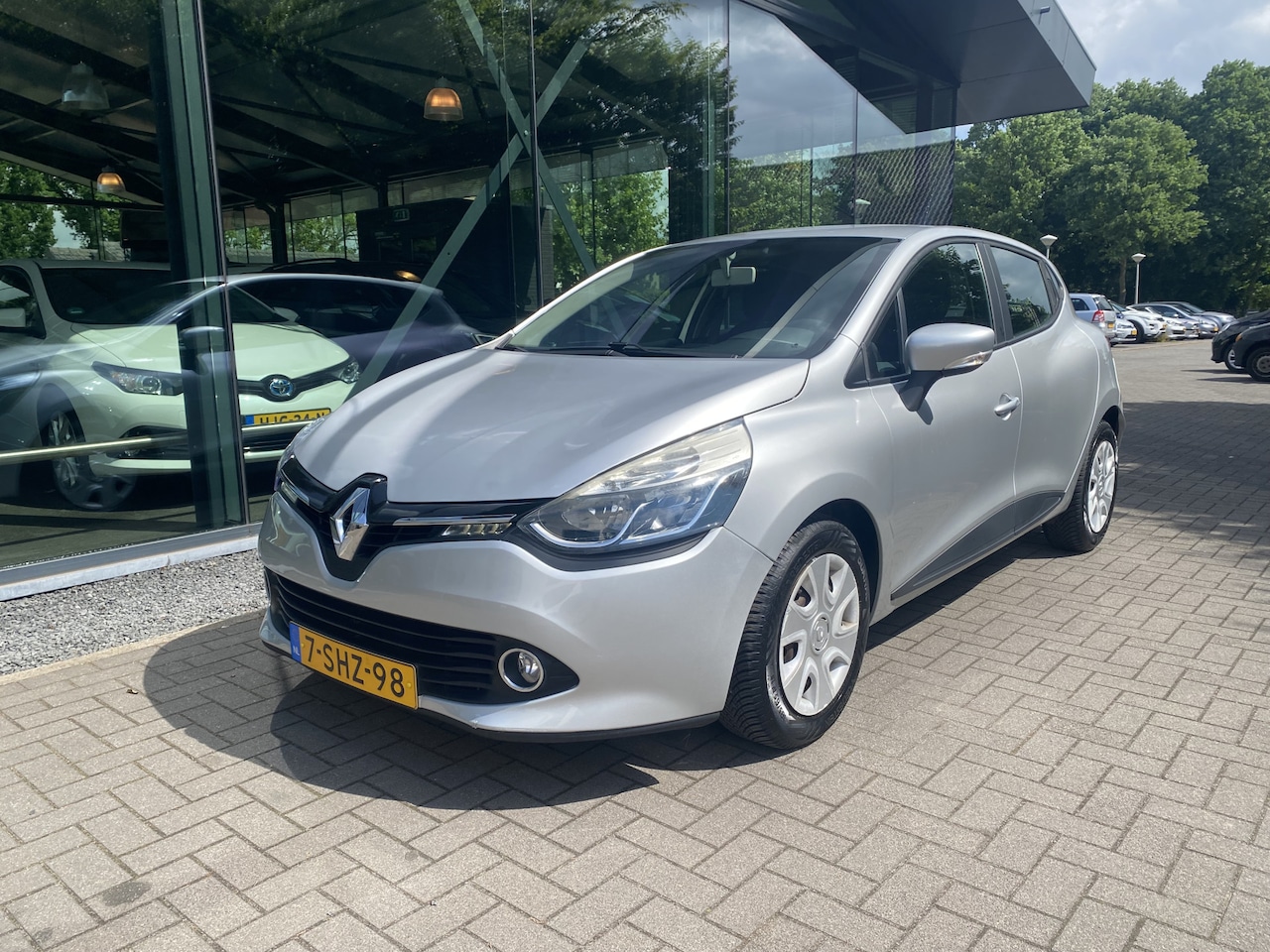 Renault Clio - 0.9 TCe Expression 0.9 TCe Expression - AutoWereld.nl