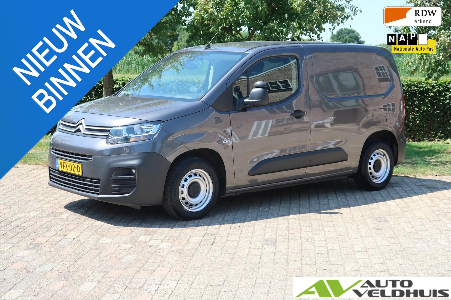 Citroën Berlingo - 1.5 BlueHDI Club AIRCO CARPLAY CRUISE - AutoWereld.nl
