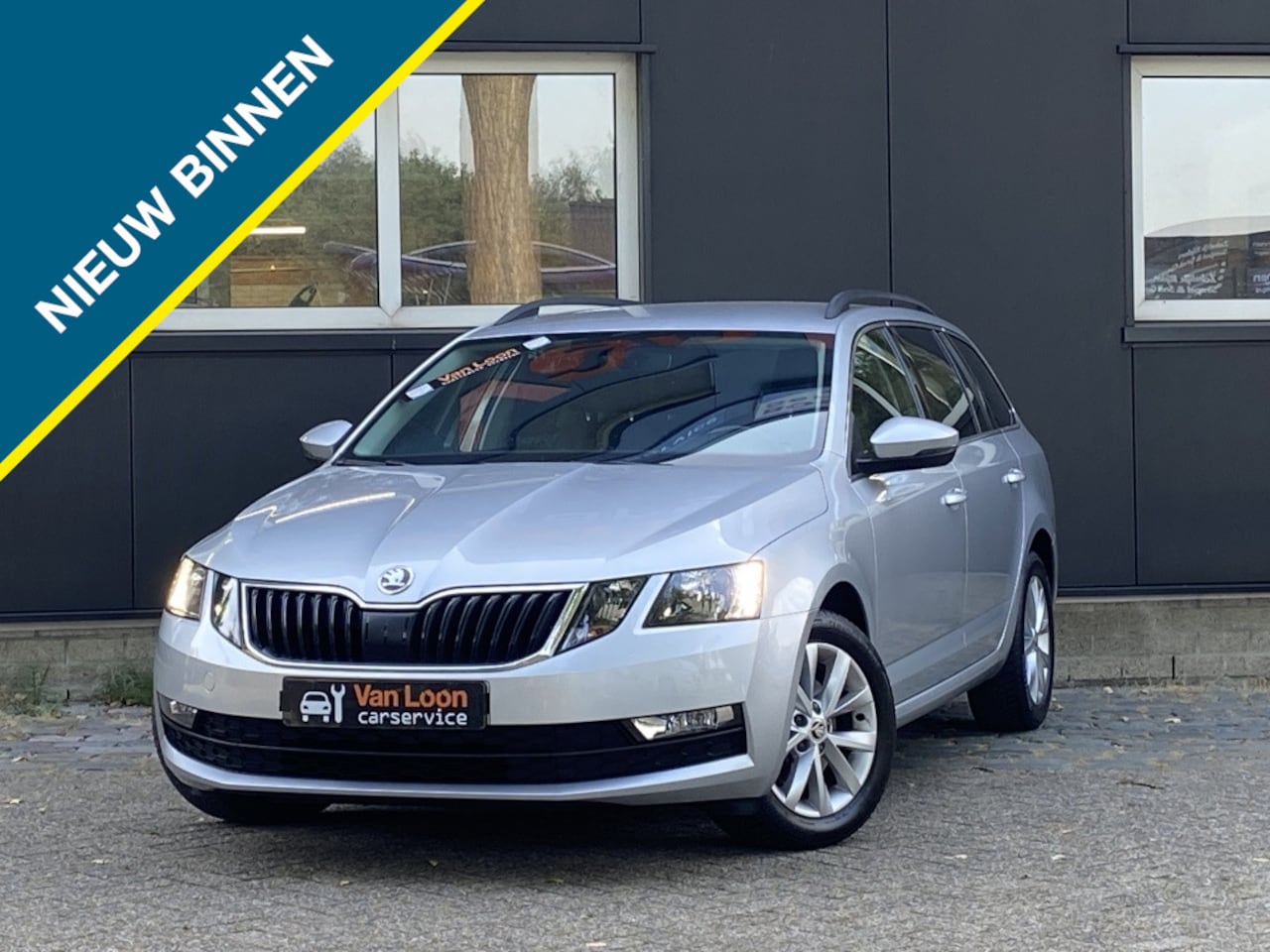 Skoda Octavia Combi - 1.0 TSI 116PK Aut. Amb bns/Stoelverw/Half leer/Privacy glass/ - AutoWereld.nl