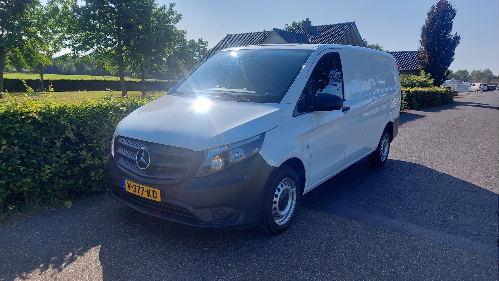 Mercedes-Benz Vito - 111 CDI Lang Business Professional Plus AIRCO/NAVI BJ 2017 - AutoWereld.nl