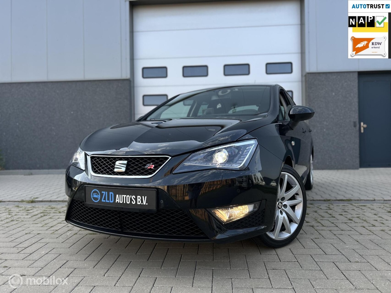 SEAT Ibiza - 1.2 TSI FR/CRUISE CONTR/APK/AIRCO/XENON - AutoWereld.nl
