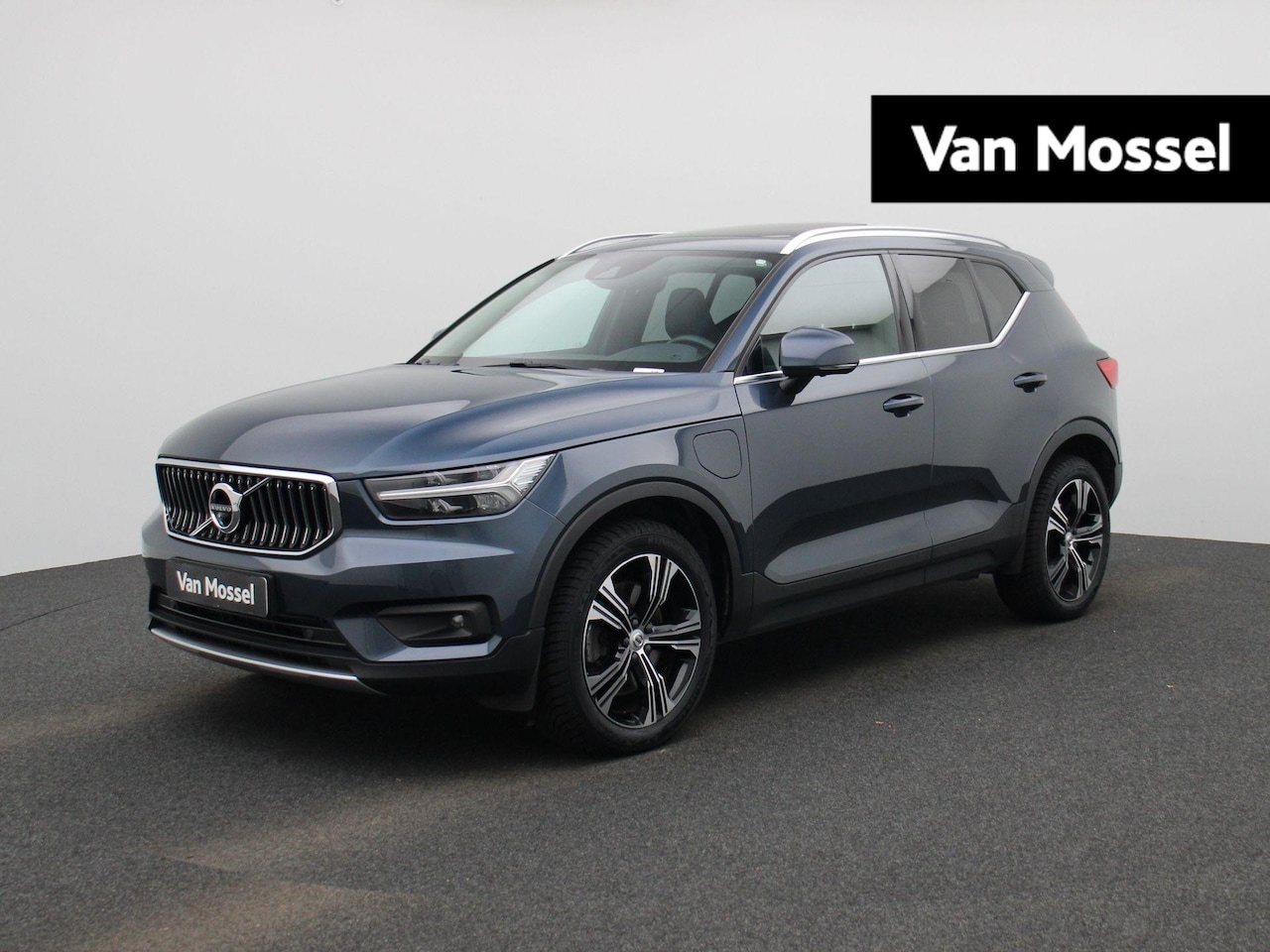 Volvo XC40 - 1.5 T4 Recharge Inscription | TREKHAAK | LEER | PANO-SCHUIFDAK | CAMERA | STOEL-STUURWIELV - AutoWereld.nl