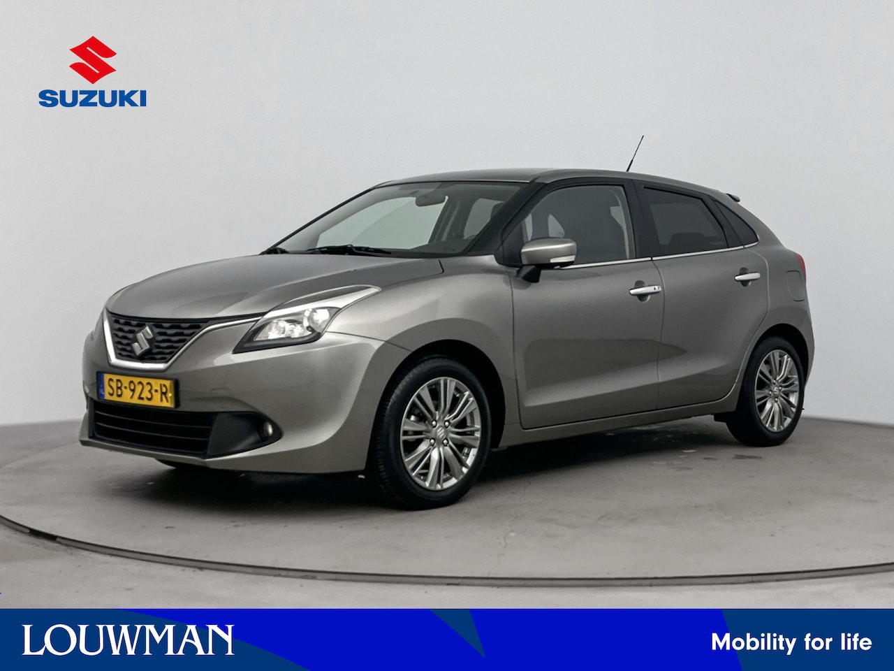 Suzuki Baleno - 1.2 High Executive Automaat | Navigatie | Lichtmetalen Velgen | Metaallak | Stoelverwarmin - AutoWereld.nl