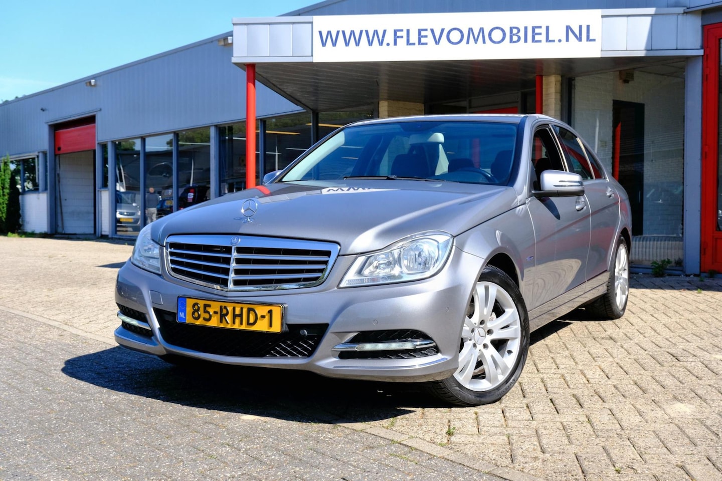 Mercedes-Benz C-klasse - 180 Elegance Aut. Navi|PDC|Clima|Wegkl.Trekhaak - AutoWereld.nl