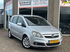 Opel Zafira - 2.2 Temptation - Airco - Cruise - Nieuwe Apk