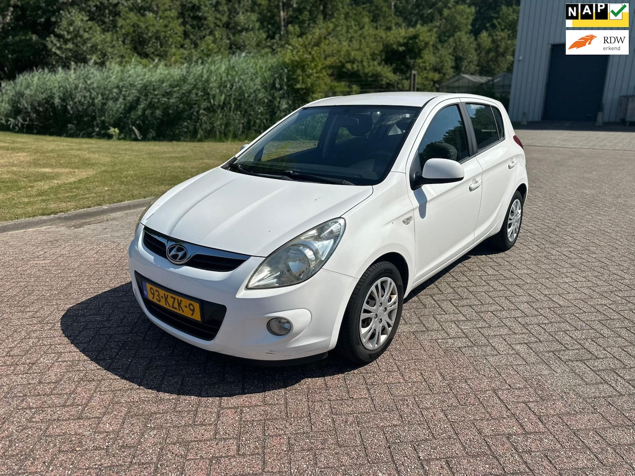 Hyundai i20 - 1.2i DynamicVersion/AIRCO/ELECRAMEN VOOR - AutoWereld.nl