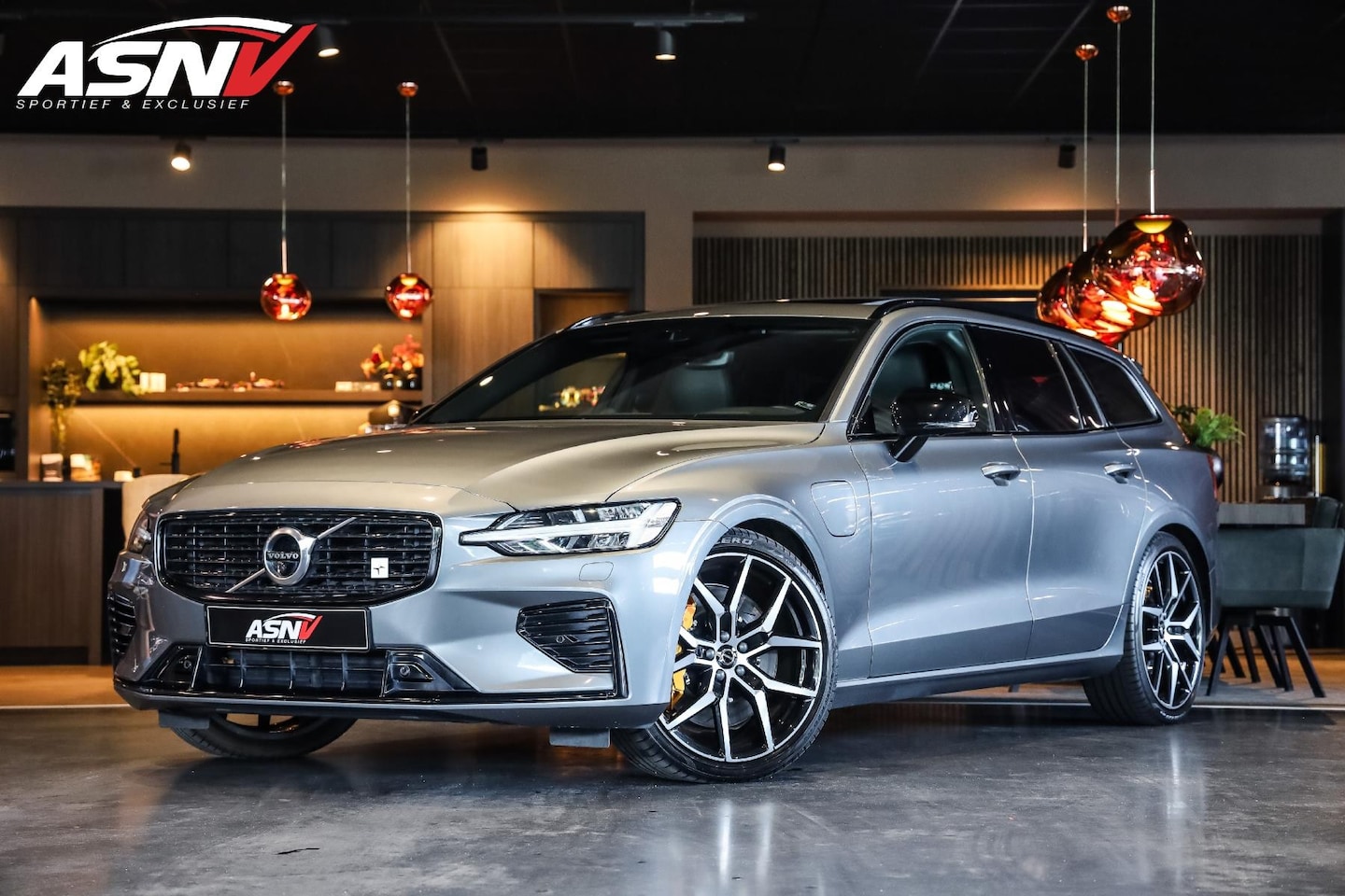 Volvo V60 - 2.0 T8 AWD Polestar Engineered 2.0 T8 AWD Polestar Engineered, 405 PK, Bowers/Wilkins, 360/Camera, Pano/Dak, Adapt/Cruise - AutoWereld.nl