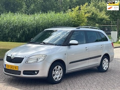 Skoda Fabia Combi - 1.2-12V Tour/AIRCO/CRUISE/PARKEERSENS ACHTER