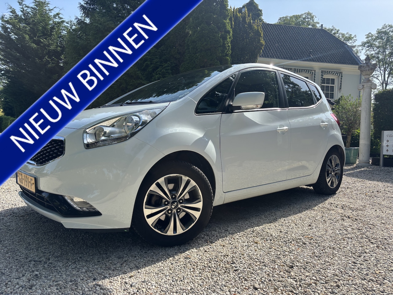 Kia Venga - 1.6 CVVT ExecutiveLine 1e Eigenaar / Dealer Onderh. / El. Panoramadak - AutoWereld.nl