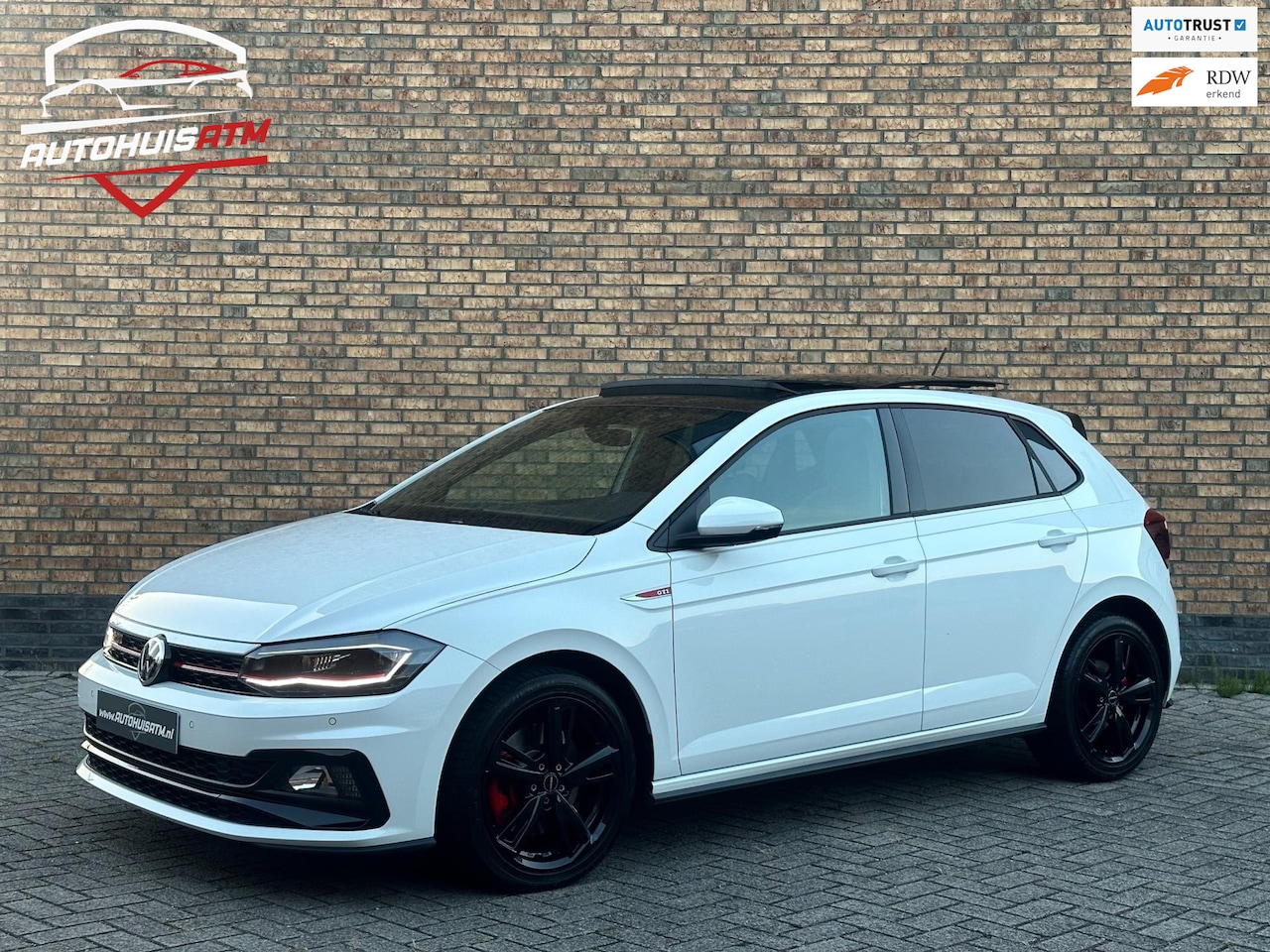 Volkswagen Polo - 2.0 TSI GTI Pano Dsg Acc Led Stoelvw Navi Climatr - AutoWereld.nl