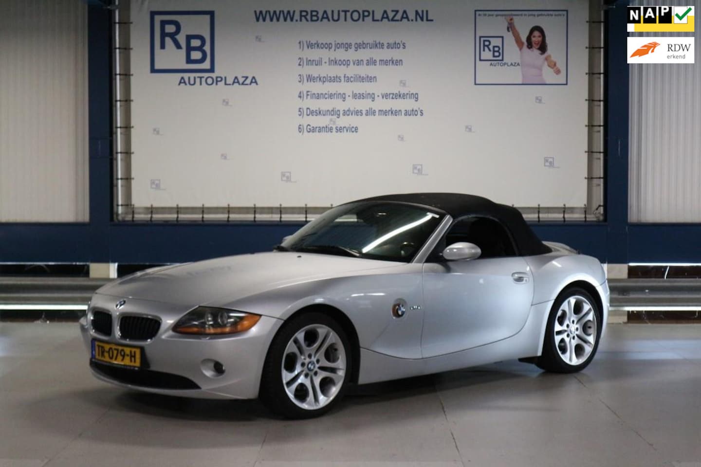 BMW Z4 Roadster - 2.5i / AUTOMAAT / LEER / HEERLIJKE CABRIO ! ! ! - AutoWereld.nl