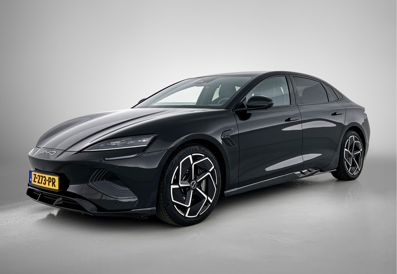 BYD Seal - Design RWD 83 kWh | 19" LMV | 313 PK | Full-Black | Stoel verwarming/ventilatie | RWD | - AutoWereld.nl