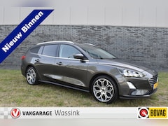 Ford Focus Wagon - 1.0 EcoBoost Titanium Business Trekhaak Navigatie stuur/voorruit verwarming