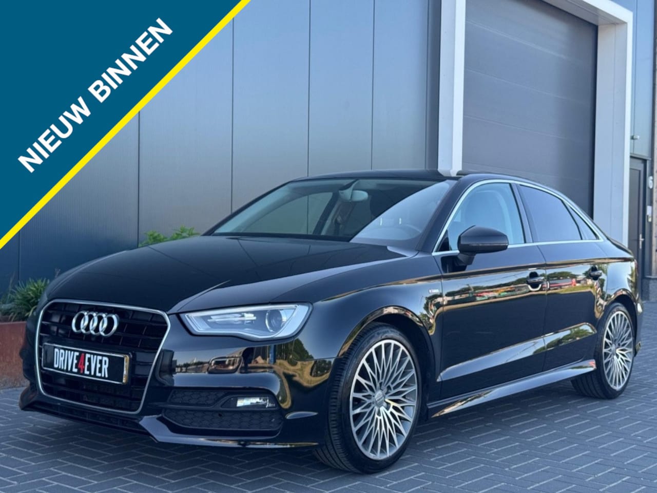 Audi A3 Limousine - 1.4 TFSI Ambit. PL S NAVI CAMERA CR CONTROL PDC SPORTVELGEN - AutoWereld.nl