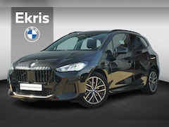 BMW 2-serie Active Tourer - 225e xDrive M sportpakket 18'' / Trekhaak / Parking Assistant