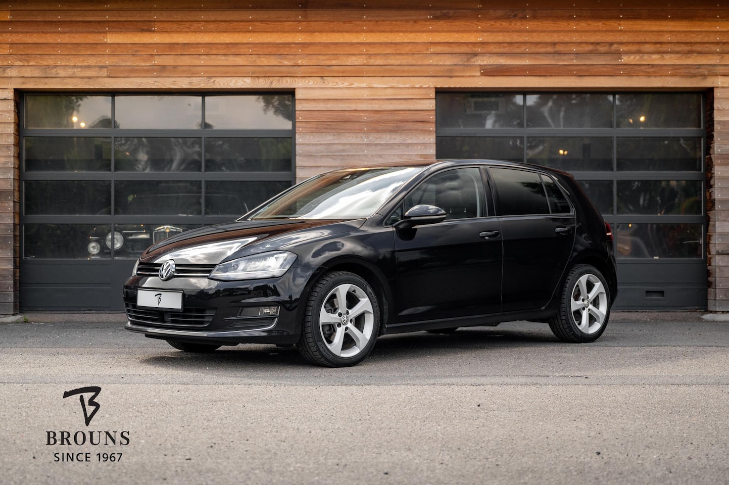 Volkswagen Golf - 1.4 TSI | Massage | Panorama | ACC | DSG | Camera - AutoWereld.nl