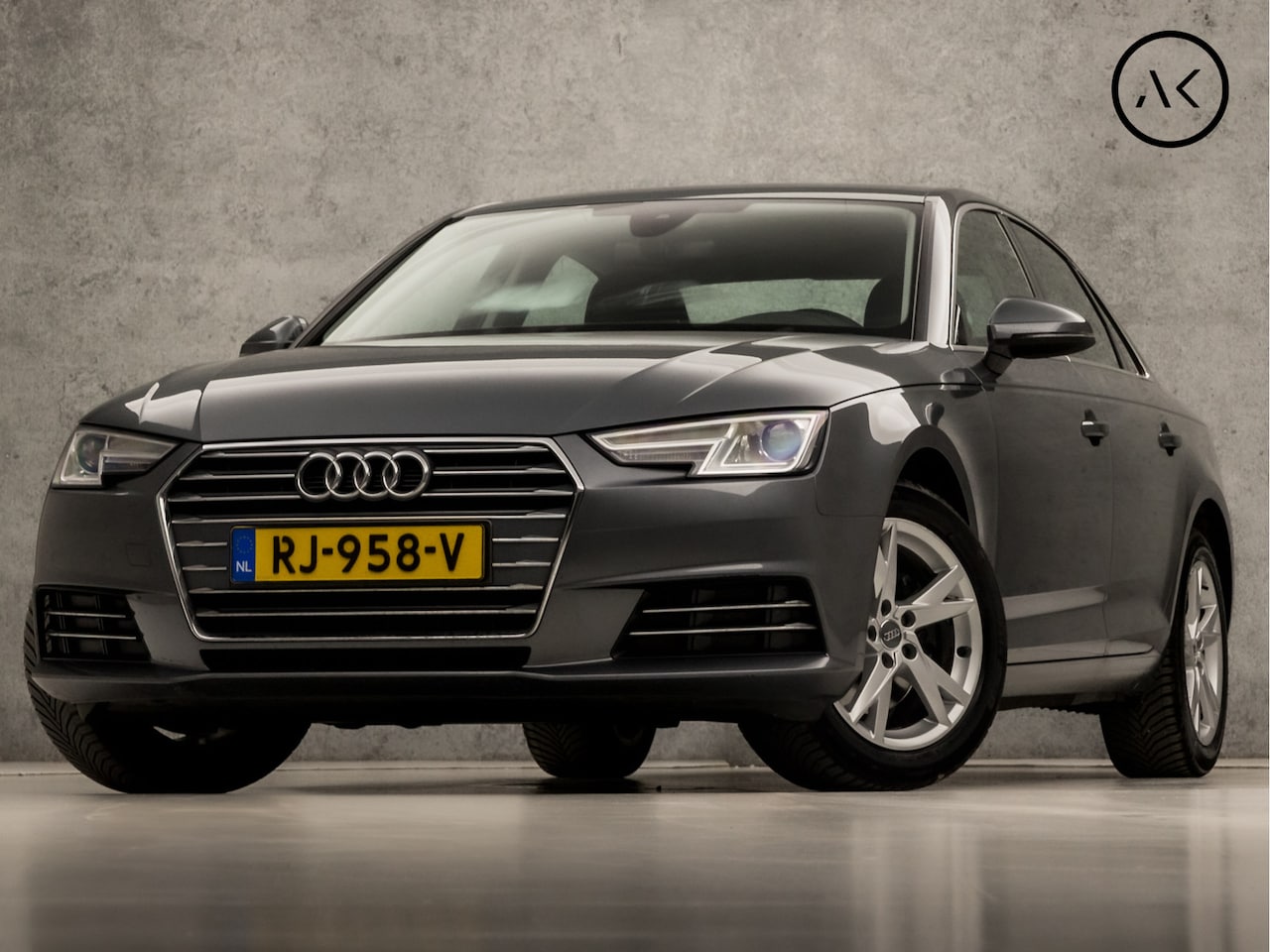 Audi A4 Limousine - 2.0 TFSI Ultra Sport 191Pk Automaat (VIRTUAL COCKPIT, GROOT NAVI, CLIMATE, STOELVERWARMING - AutoWereld.nl