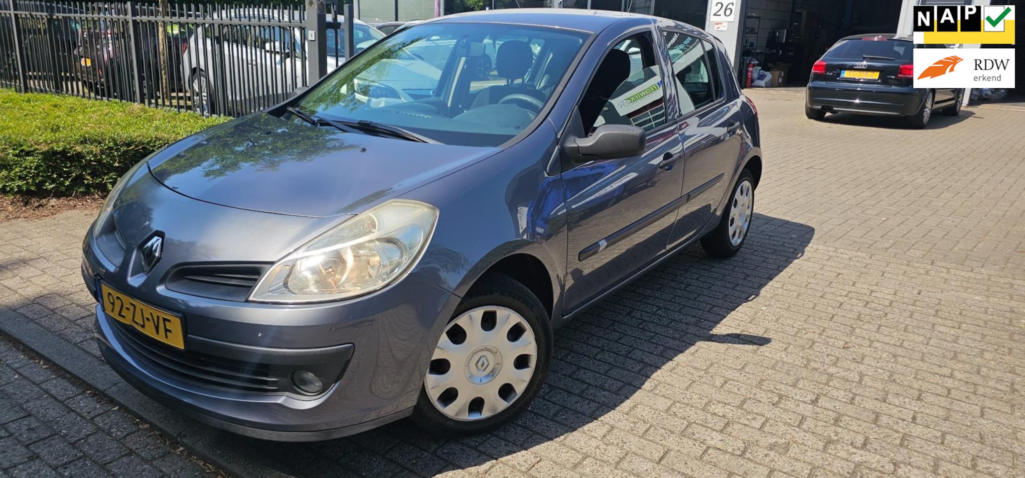 Renault Clio - 1.2-16V Special Line 1.2-16V Special Line - AutoWereld.nl