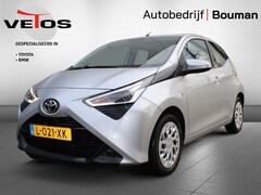 Toyota Aygo - 1.0 VVT-i X-Play 5 drs. Camera Metalic lak Android/Apple Carplay