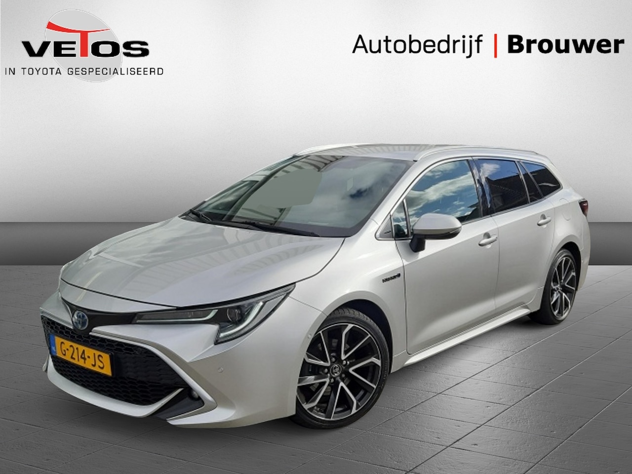 Toyota Corolla Touring Sports - 2.0 Hybrid Executive JBL 185 Pk/Trekhaak - AutoWereld.nl