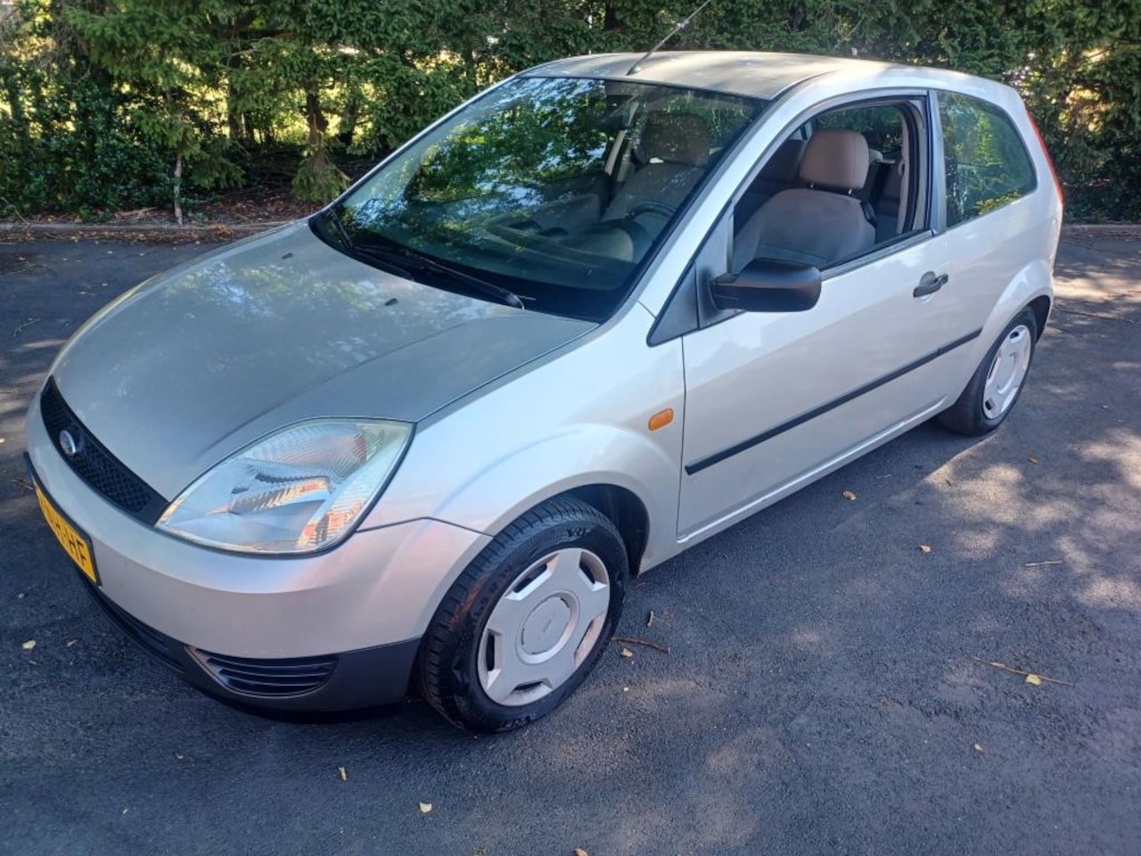 Ford Fiesta - 1.25-16V Celebration zeer mooie auto - AutoWereld.nl
