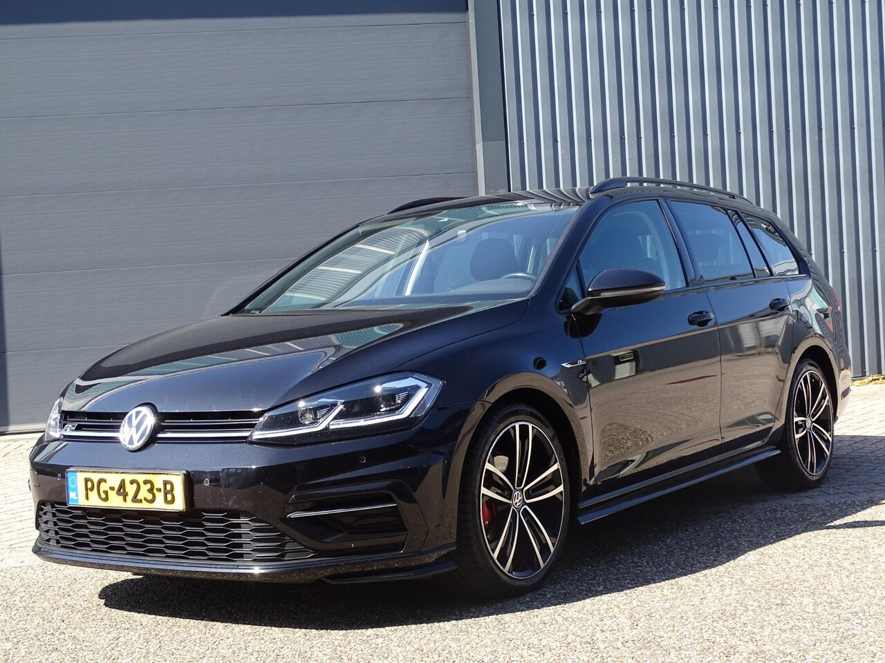 Volkswagen Golf Variant - 1.4 TSI Highline Business R AUTOMAAT|STOELVERWARMING|LED KOPLAMP|NAVIGATI|CRUISE CONTROL|V - AutoWereld.nl