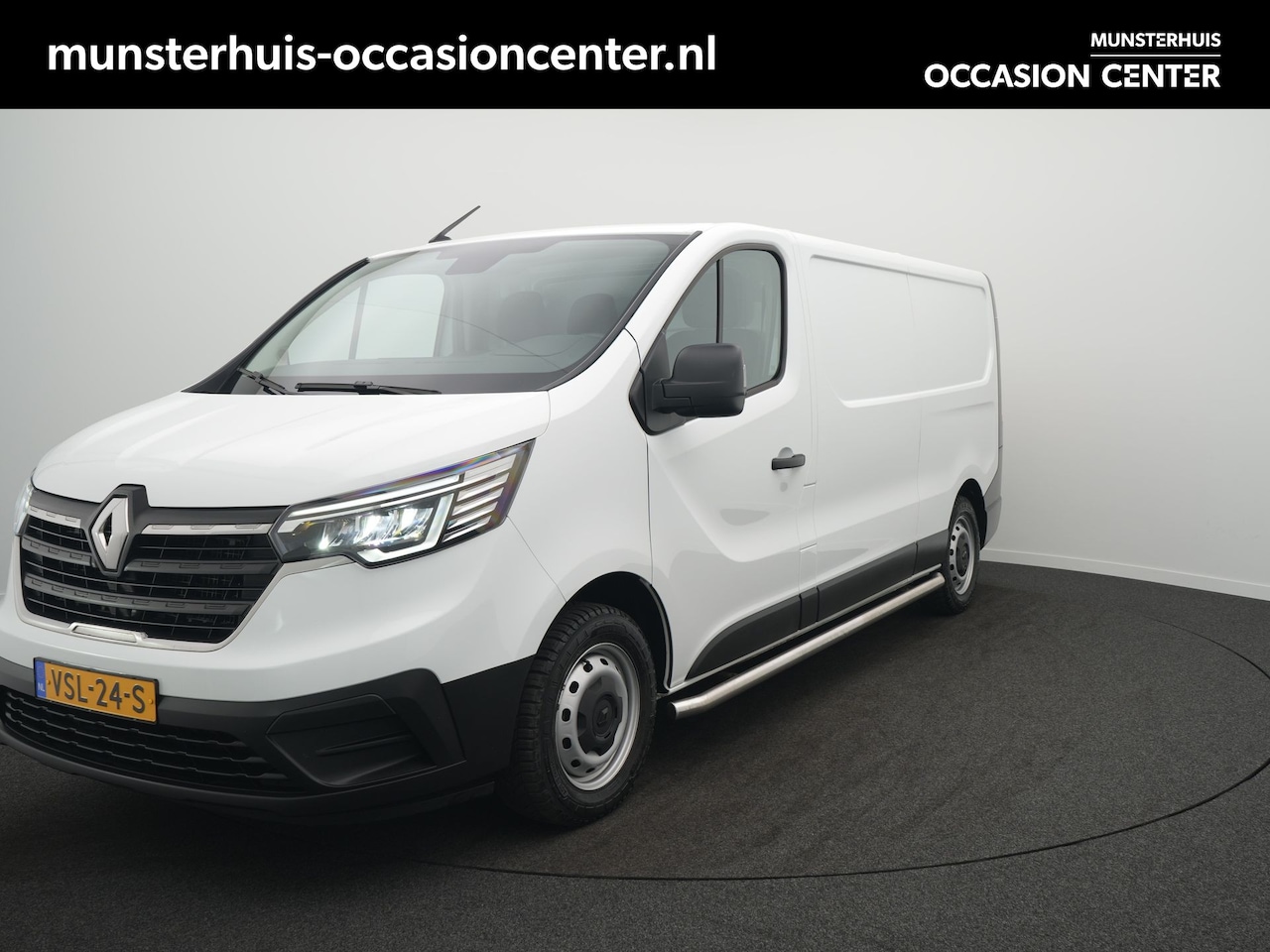 Renault Trafic - 2.0 Blue dCi 130 T30 L2H1 Start - All seasonbanden - Sidebars - Trekhaak - AutoWereld.nl