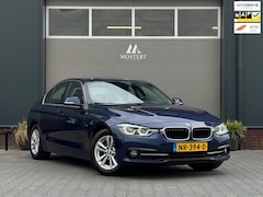 BMW 3-serie - 318i/136pk Executive Automaat|2017|NAP|Sportstoel|Navi|PDC|Cruise|Led|16" LMV