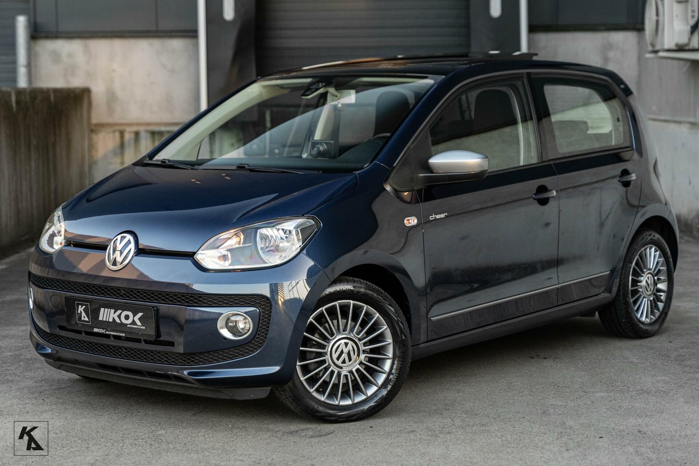 Volkswagen Up! - 1.0 2014 | Cheer Up | 5-DRS 75PK Luxe VOL - AutoWereld.nl