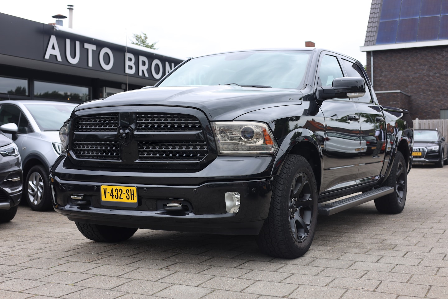 Dodge Ram 1500 - 5.7 V8 AUT | LEER | CAMERA | 20 INCH - AutoWereld.nl
