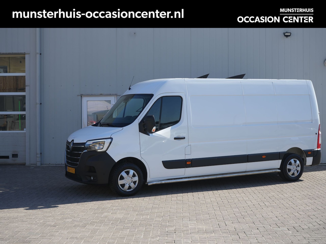 Renault Master - T35 2.3 dCi 150 L3H2 Energy Work Edition - All seasonbanden - Trekhaak - AutoWereld.nl