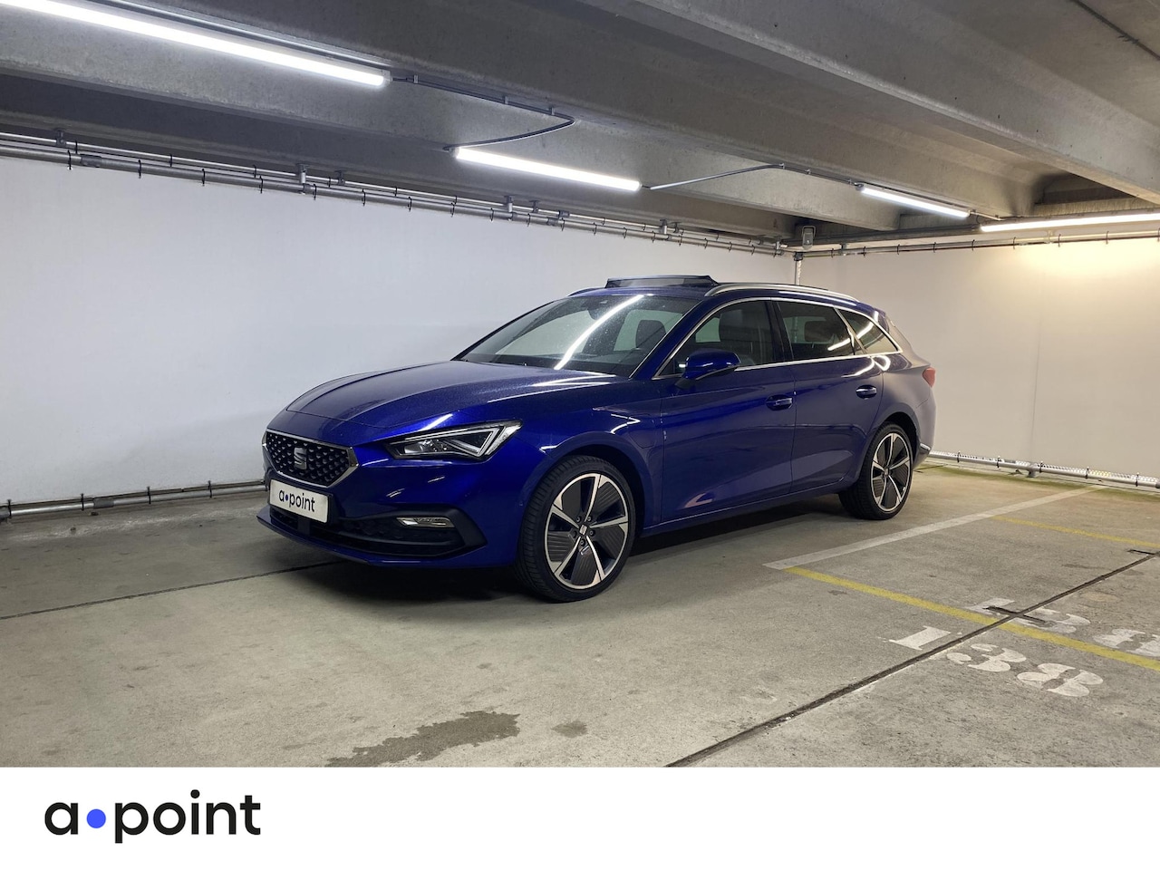 SEAT Leon Sportstourer - 1.4 TSI eHybrid PHEV Xcellence 204 pk Automaat (DSG) | Navigatie | Panoramadak | Parkeerse - AutoWereld.nl