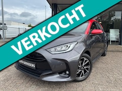Toyota Yaris - 1.5 Hybrid Bi-Tone|Keyless|PDC voor en achter