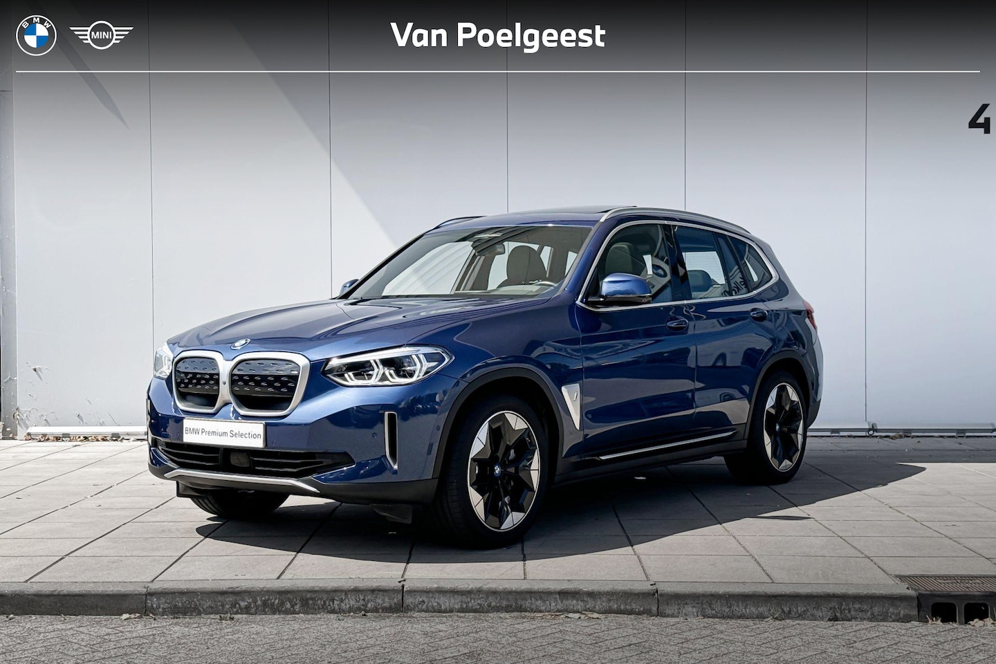 BMW iX3 - High Executive 80 kWh Glazen Schuifdak / Elektrische Zwenkhaak / Head-Up / Driving Prof / - AutoWereld.nl