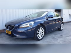 Volvo V40 - 1.6 T3 150 pk SUMMUM