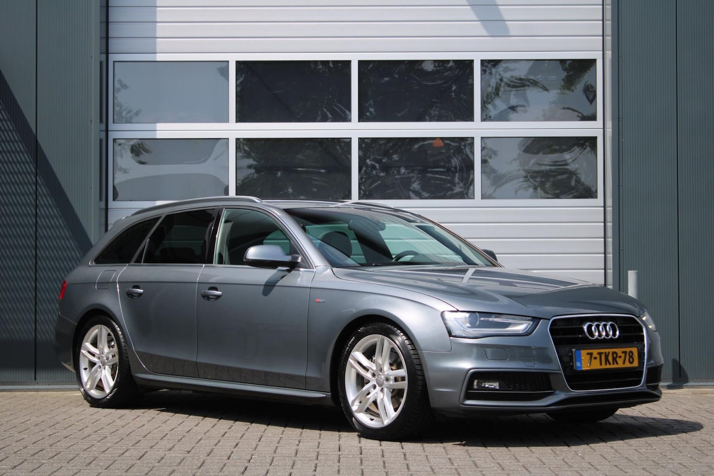 Audi A4 Avant - 1.8 TFSI S Edition Clima/Cruise/Bang&Olufsen/Bi-Xenon/Navi/Bluetooth/PDC/Sportstoelen/Memo - AutoWereld.nl